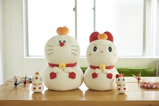 Doraemon and Dorami-chan Become Soft Kagami Mochi! Cushions and Mascots Released!