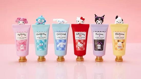 New Cosmetics Featuring My Melody And Other “Sanrio Characters” Will Be Released! Fall Color Eye Make-Up Looking Great With Mask◎