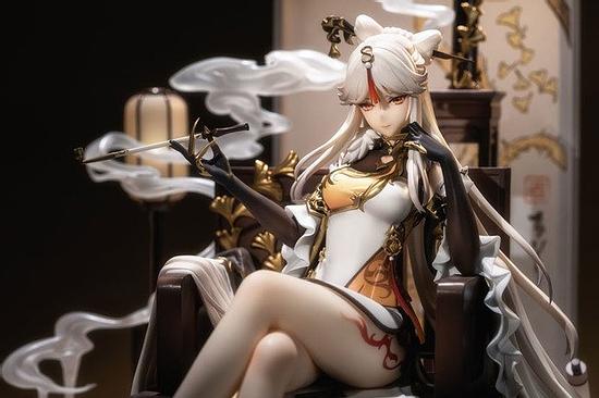 Sucked in by Her Beautiful Thighs… “Genshin Impact” Ningguang “Gold Leaf and Pearly Jade Ver.” Becomes a Figure